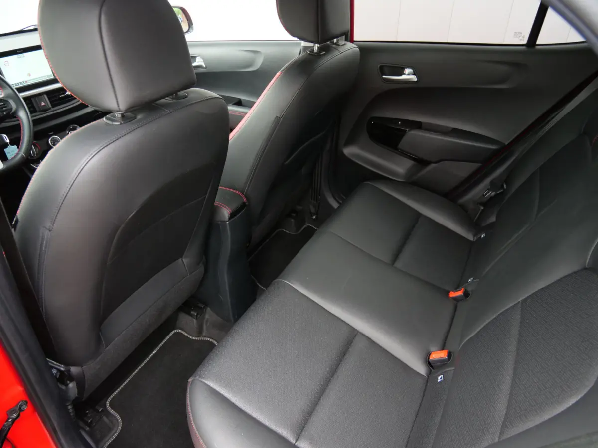 1.0 MPi 67pk GT-Line Edition Camera / Navigatie / L.m.velgen