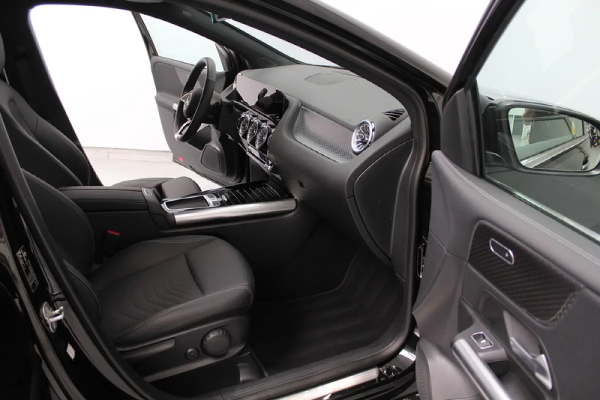 250 e Star Edition Luxury Line 164PK, AUTOMAAT | HYBRIDE | DEELS LEER | SFEERVERLICHTING | ELEC-ACHTERKLEP | CARPLAY