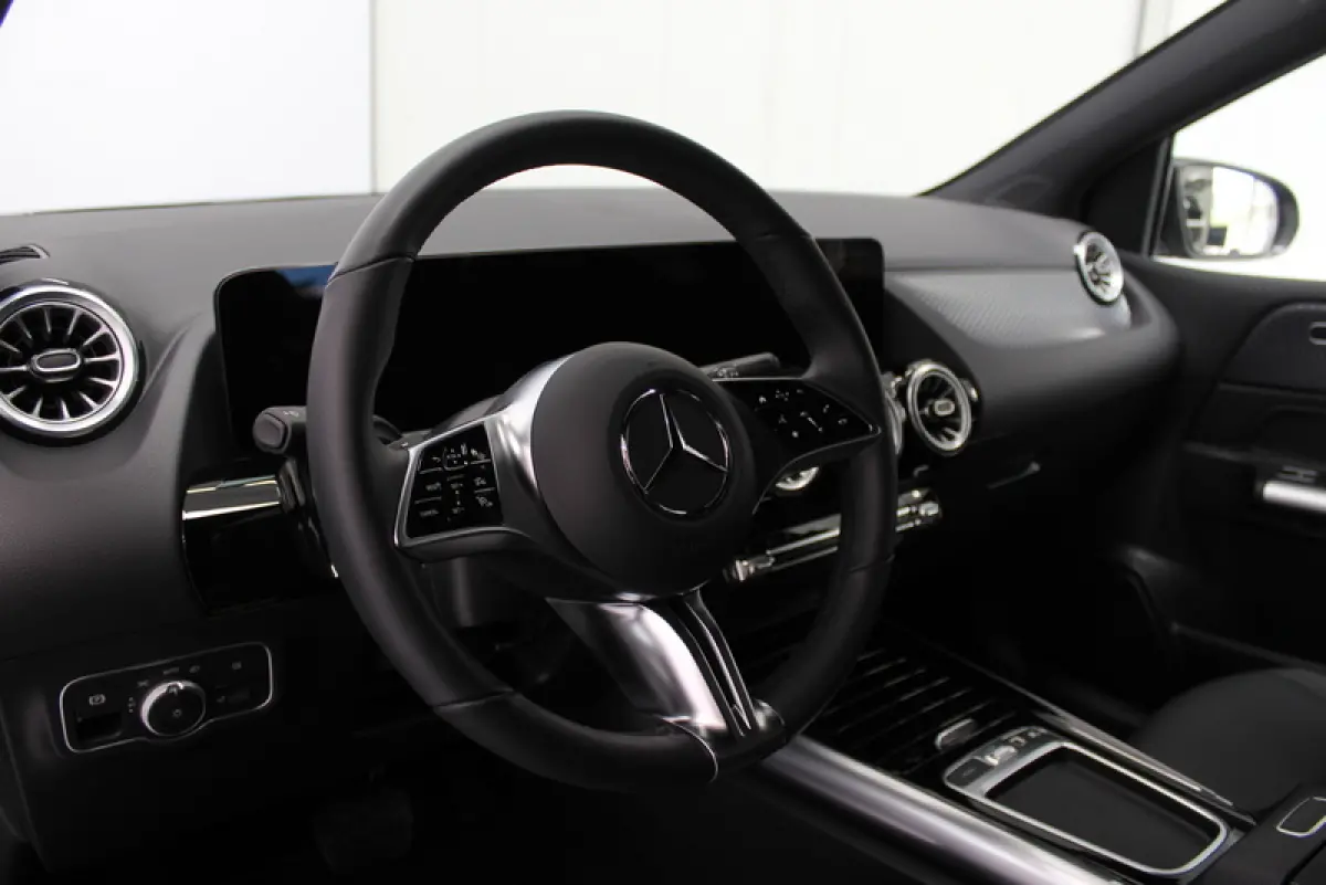 250 e Star Edition Luxury Line 164PK, AUTOMAAT | HYBRIDE | DEELS LEER | SFEERVERLICHTING | ELEC-ACHTERKLEP | CARPLAY