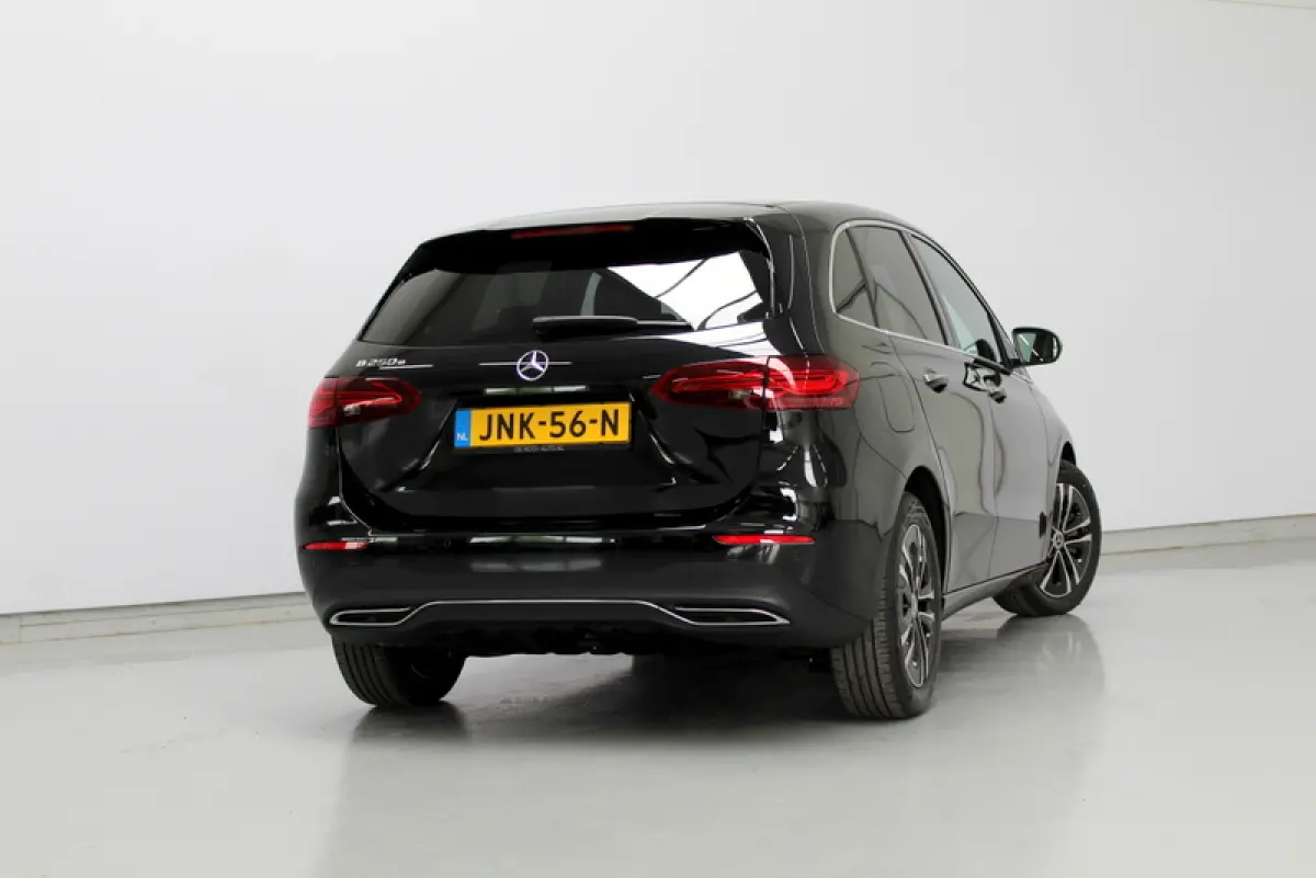 250 e Star Edition Luxury Line 164PK, AUTOMAAT | HYBRIDE | DEELS LEER | SFEERVERLICHTING | ELEC-ACHTERKLEP | CARPLAY