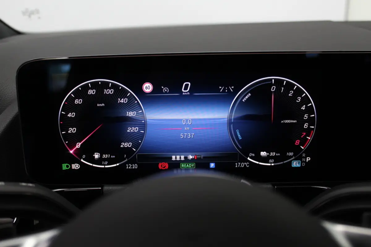 250 e Star Edition Luxury Line 164PK, AUTOMAAT | HYBRIDE | DEELS LEER | SFEERVERLICHTING | ELEC-ACHTERKLEP | CARPLAY
