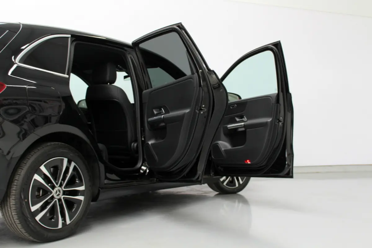 250 e Star Edition Luxury Line 164PK, AUTOMAAT | HYBRIDE | DEELS LEER | SFEERVERLICHTING | ELEC-ACHTERKLEP | CARPLAY