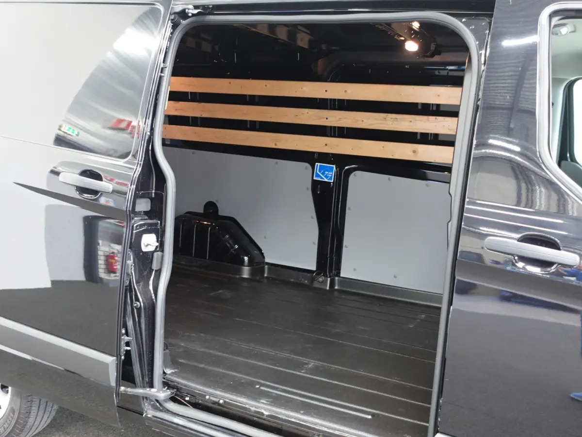 300 2.0 TDCI L2H1 Trend Automaat Airco Navi Cruisecontrol Camera Parkeersensoren Trekhaak