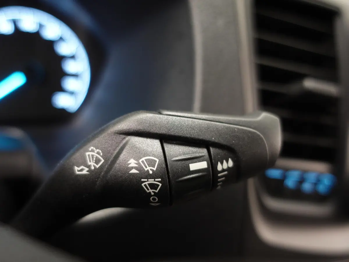 300 2.0 TDCI L2H1 Trend Automaat Airco Navi Cruisecontrol Camera Parkeersensoren Trekhaak