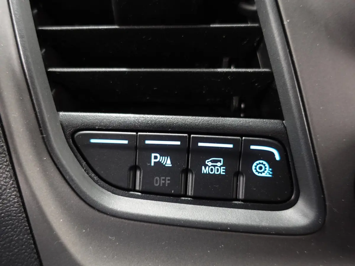 300 2.0 TDCI L2H1 Trend Automaat Airco Navi Cruisecontrol Camera Parkeersensoren Trekhaak