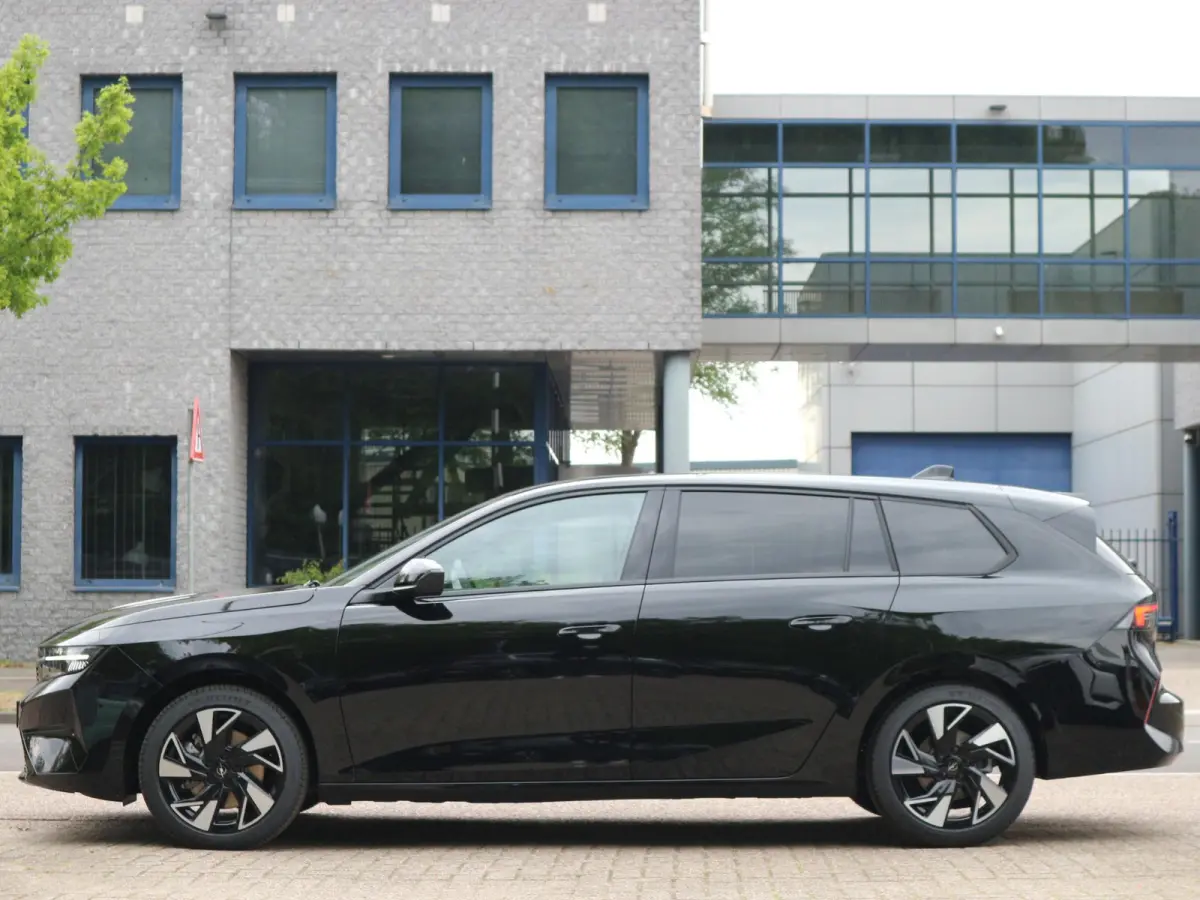 1.2 Turbo Hybrid GS / Stuur & Stoelverwarming / LED / Keyless