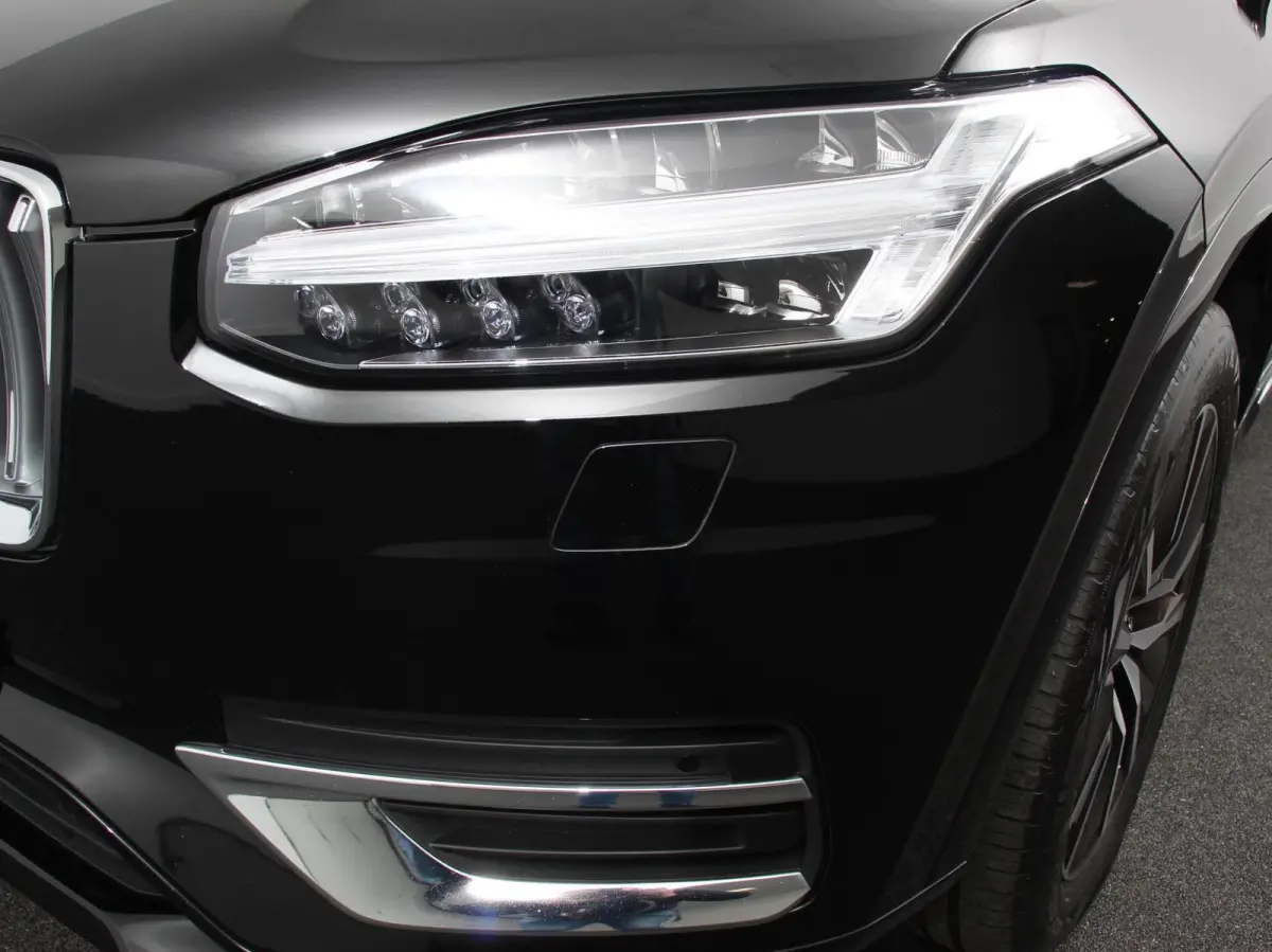 2.0 T8 Recharge 391pk AWD Inscription Expression Luchtvering Trekhaak Navigatie Camera 360 Climate Control