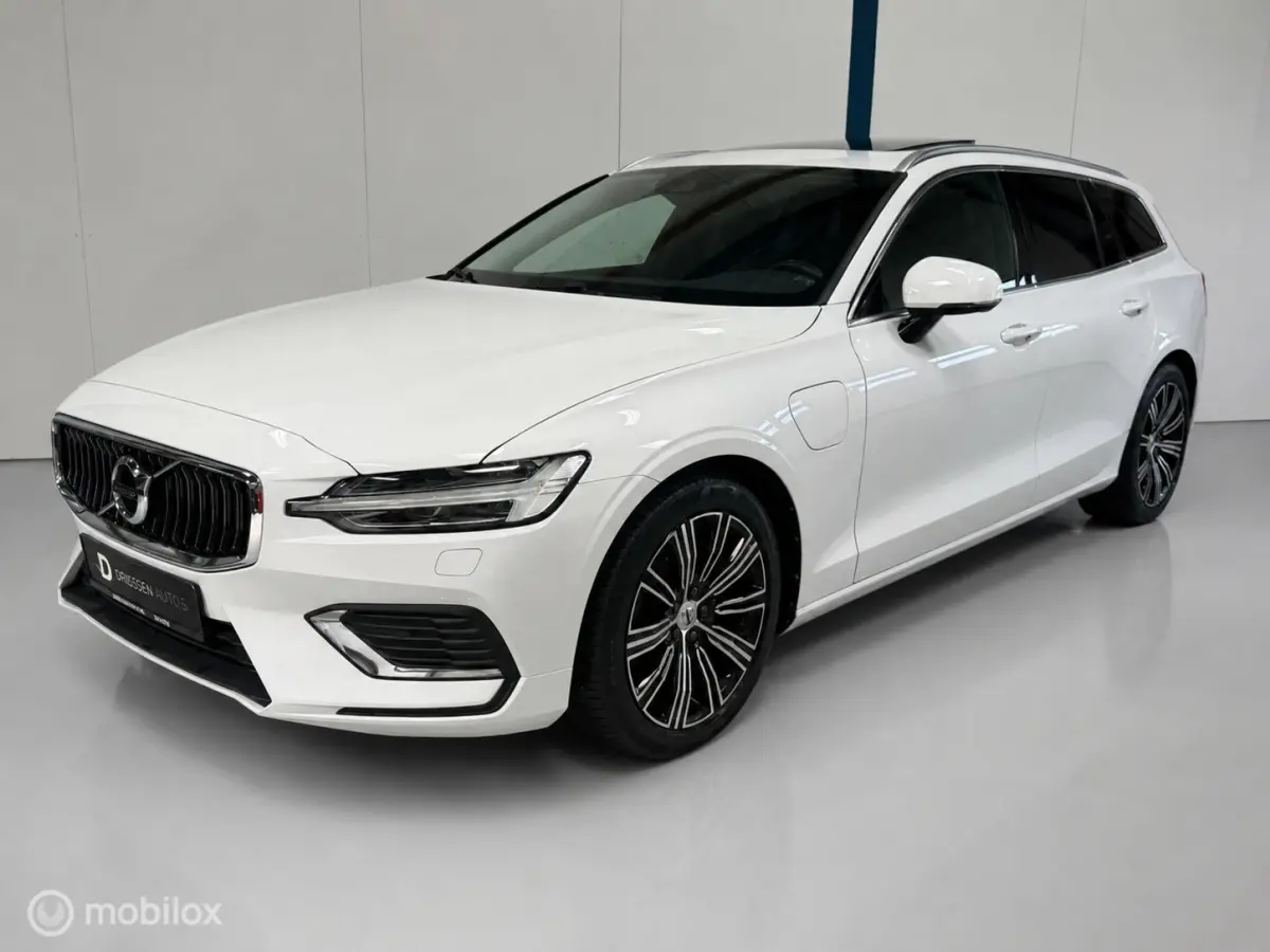 2.0 T8 Twin Engine AWD Inscription PANO/LEER