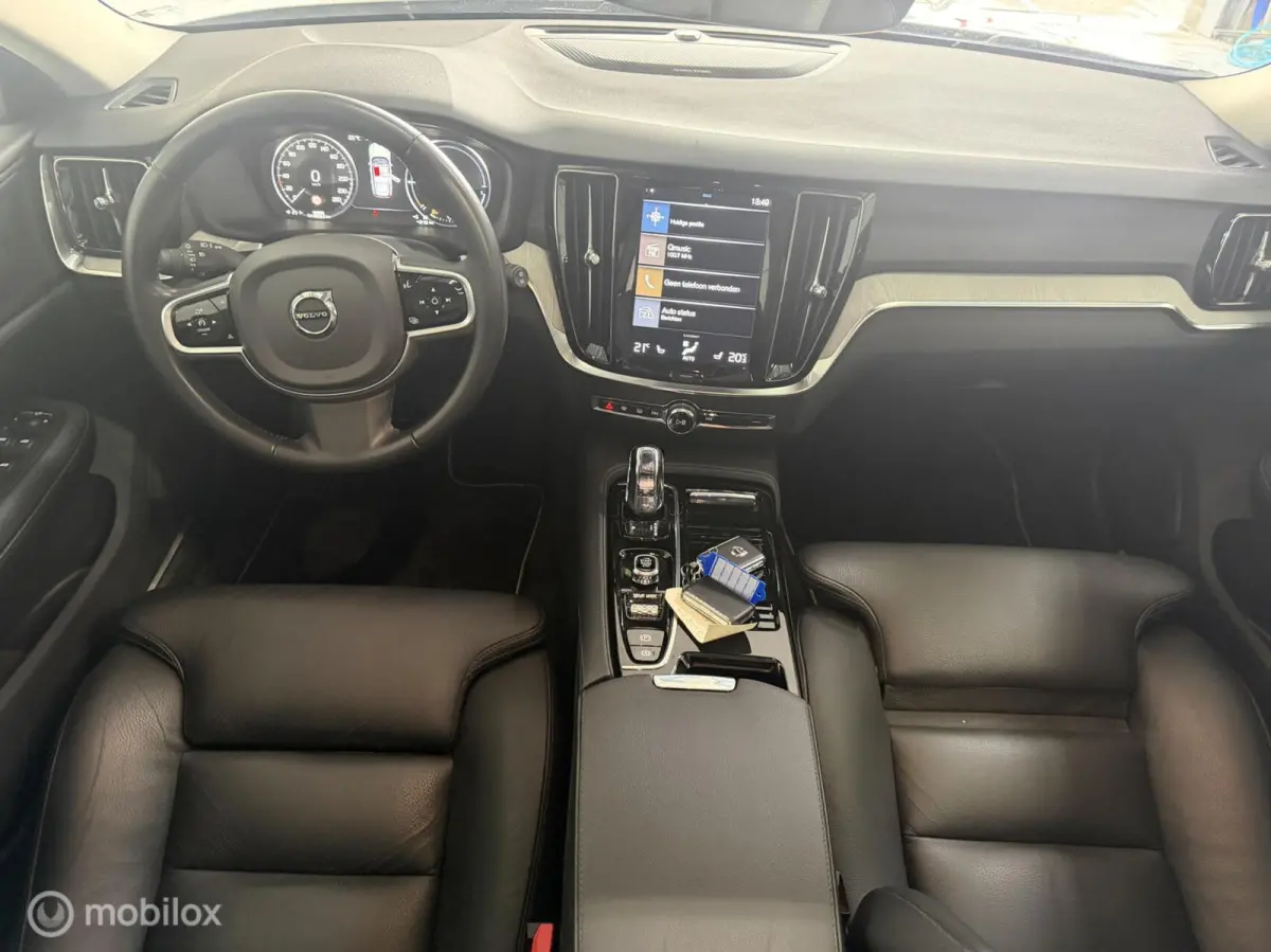 2.0 T8 Twin Engine AWD Inscription PANO/LEER