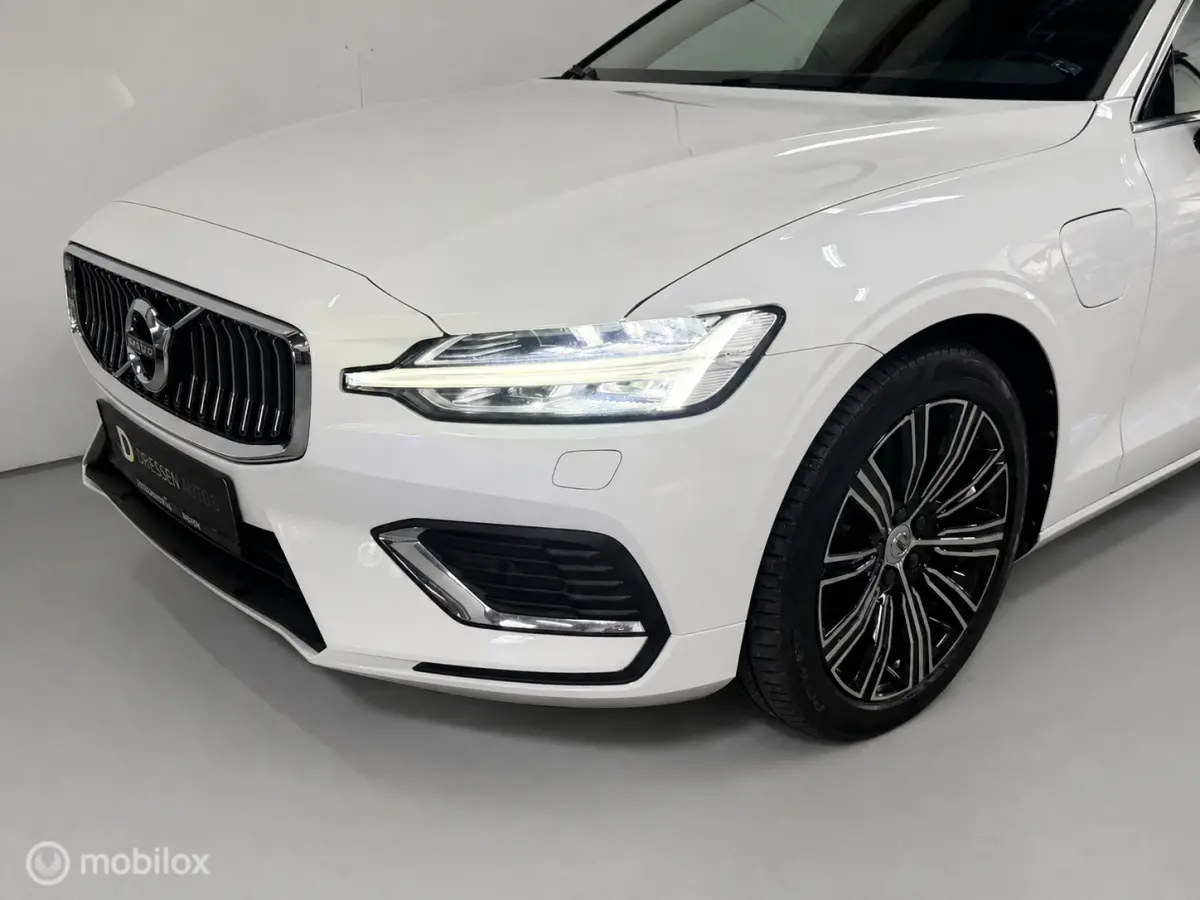 2.0 T8 Twin Engine AWD Inscription PANO/LEER
