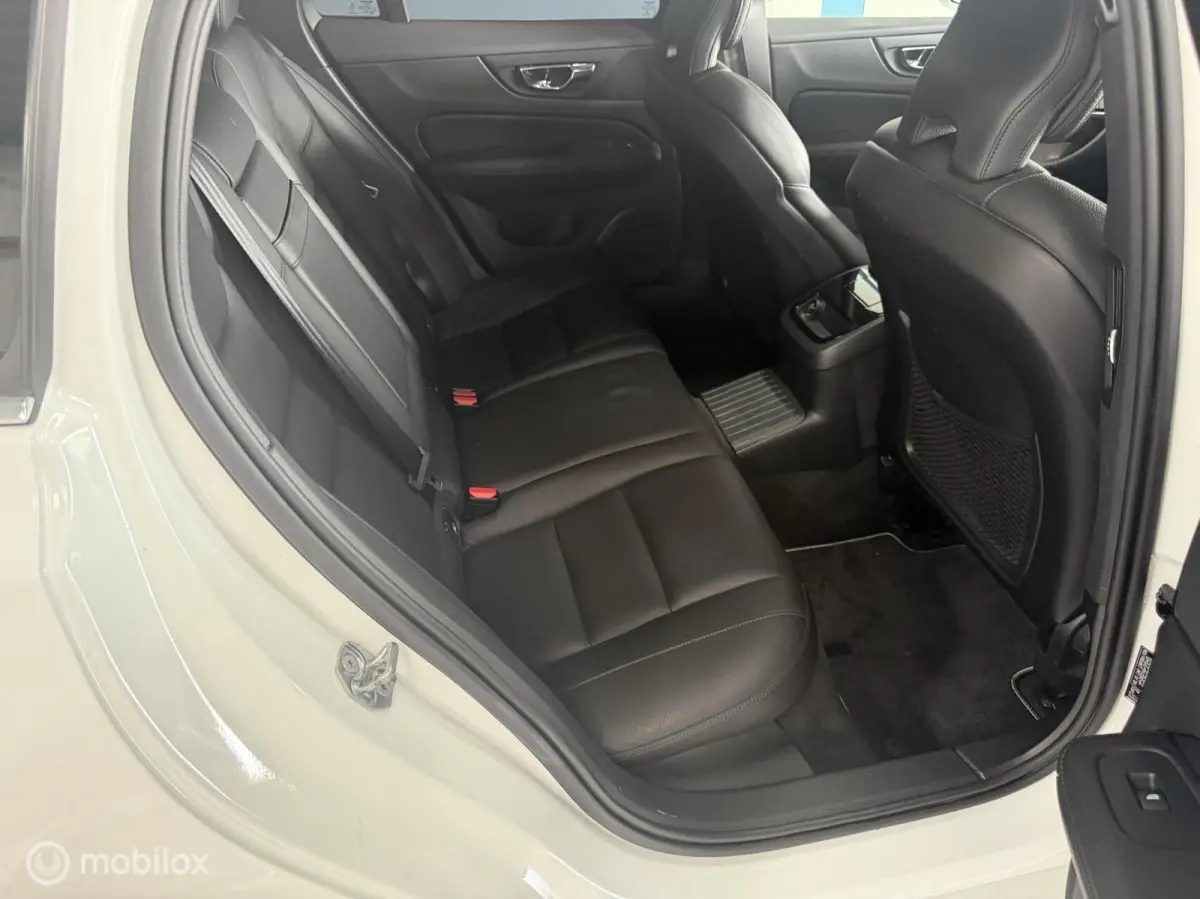 2.0 T8 Twin Engine AWD Inscription PANO/LEER