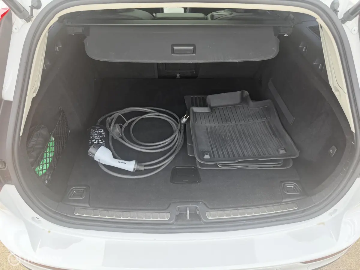 2.0 T8 Twin Engine AWD Inscription PANO/LEER