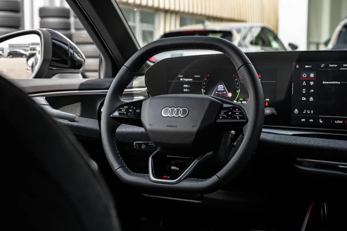 2.0 e-hybrid quattro S edition 299PK | Trekhaak | 4-wiel besturing | 360 Camera | Sfeer verlichting | Stoelverw. voor