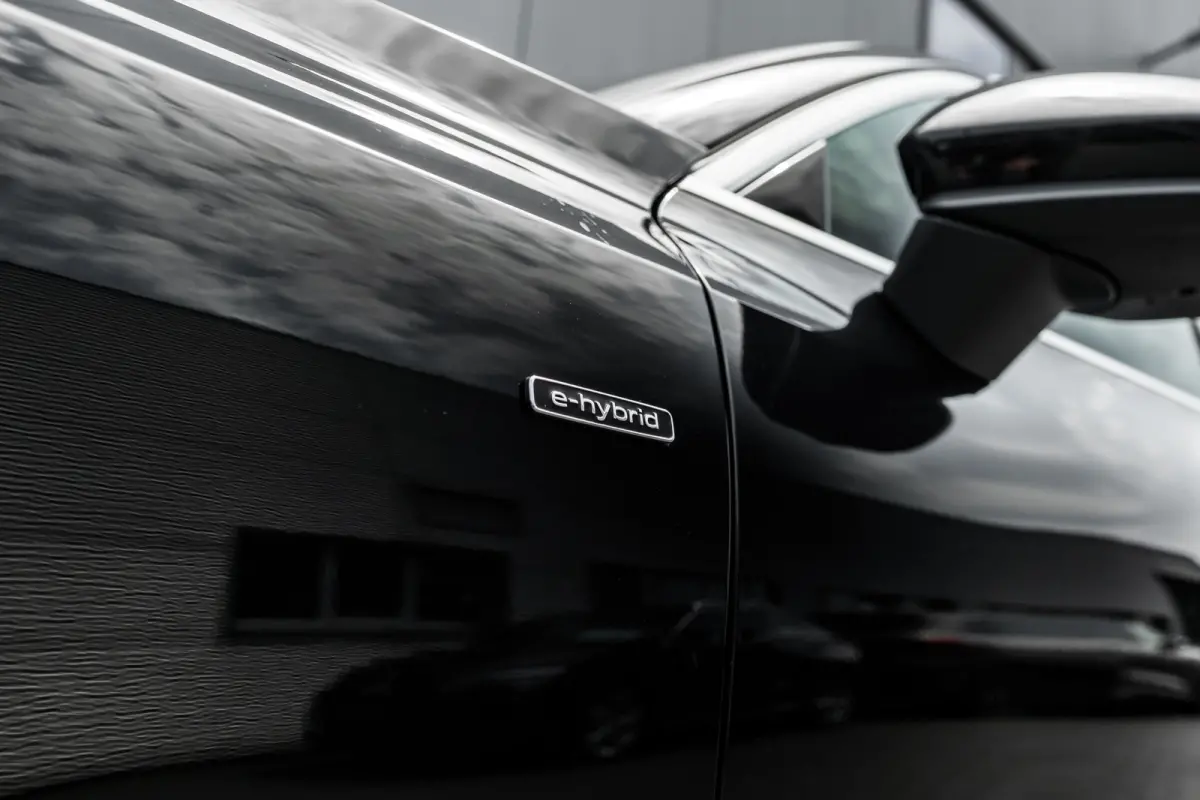 2.0 e-hybrid quattro S edition 299PK | Trekhaak | 4-wiel besturing | 360 Camera | Sfeer verlichting | Stoelverw. voor