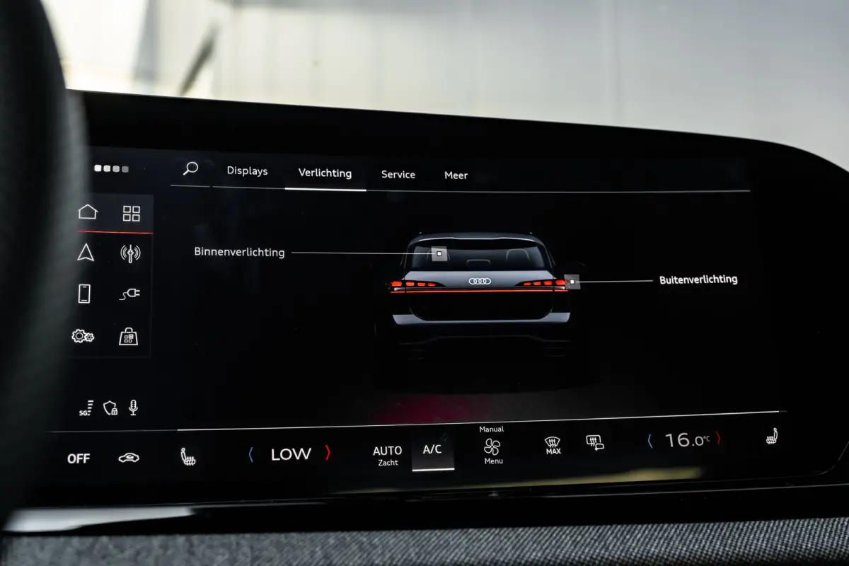 2.0 e-hybrid quattro S edition 299PK | Trekhaak | 4-wiel besturing | 360 Camera | Sfeer verlichting | Stoelverw. voor