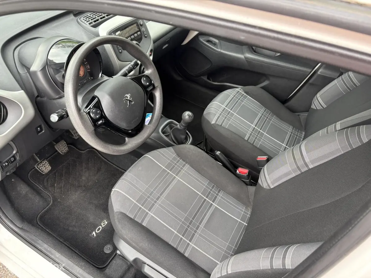 1.0 e-VTi Blue Lion AIRCO / Nieuwe APK