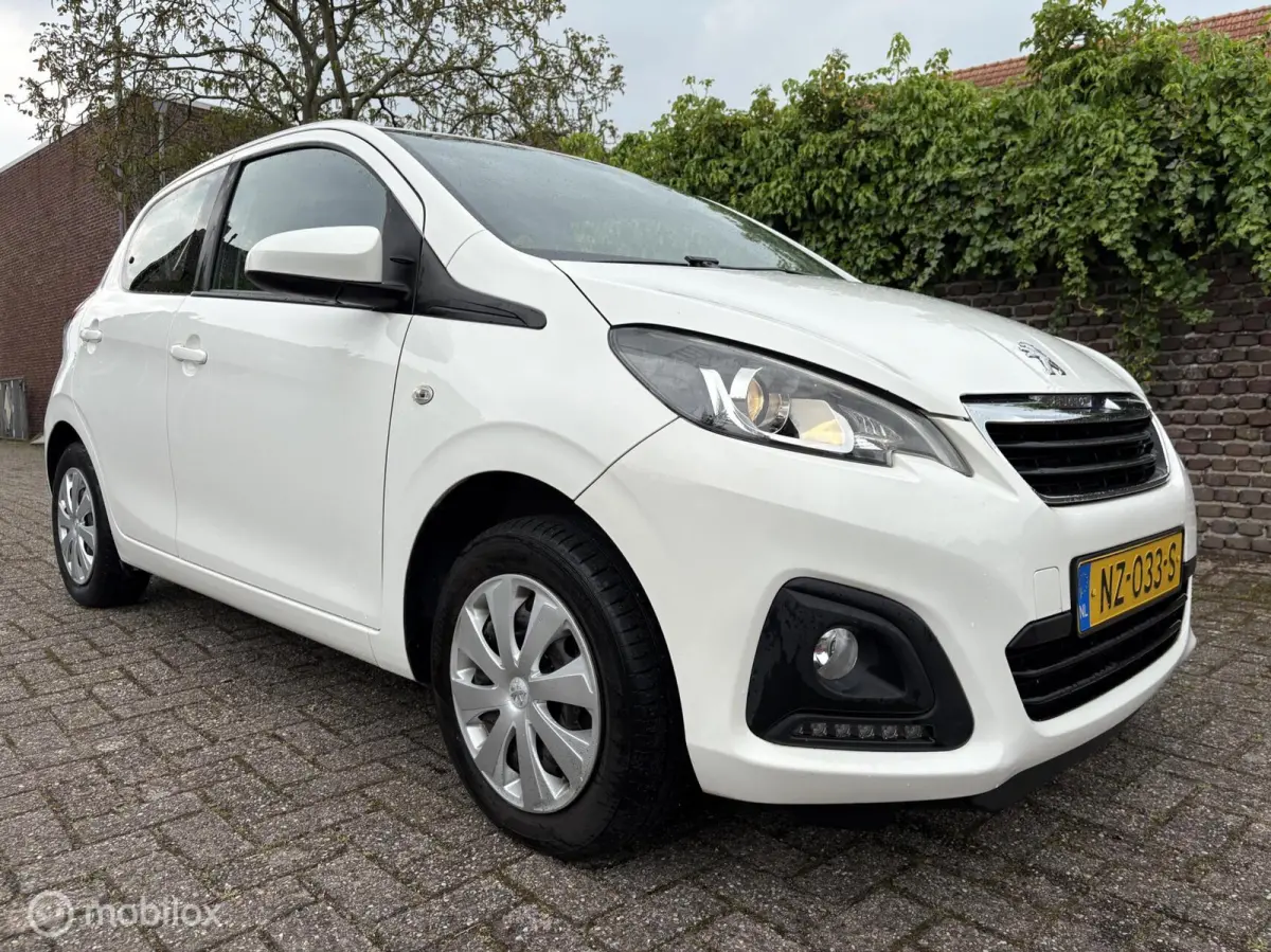 1.0 e-VTi Blue Lion AIRCO / Nieuwe APK