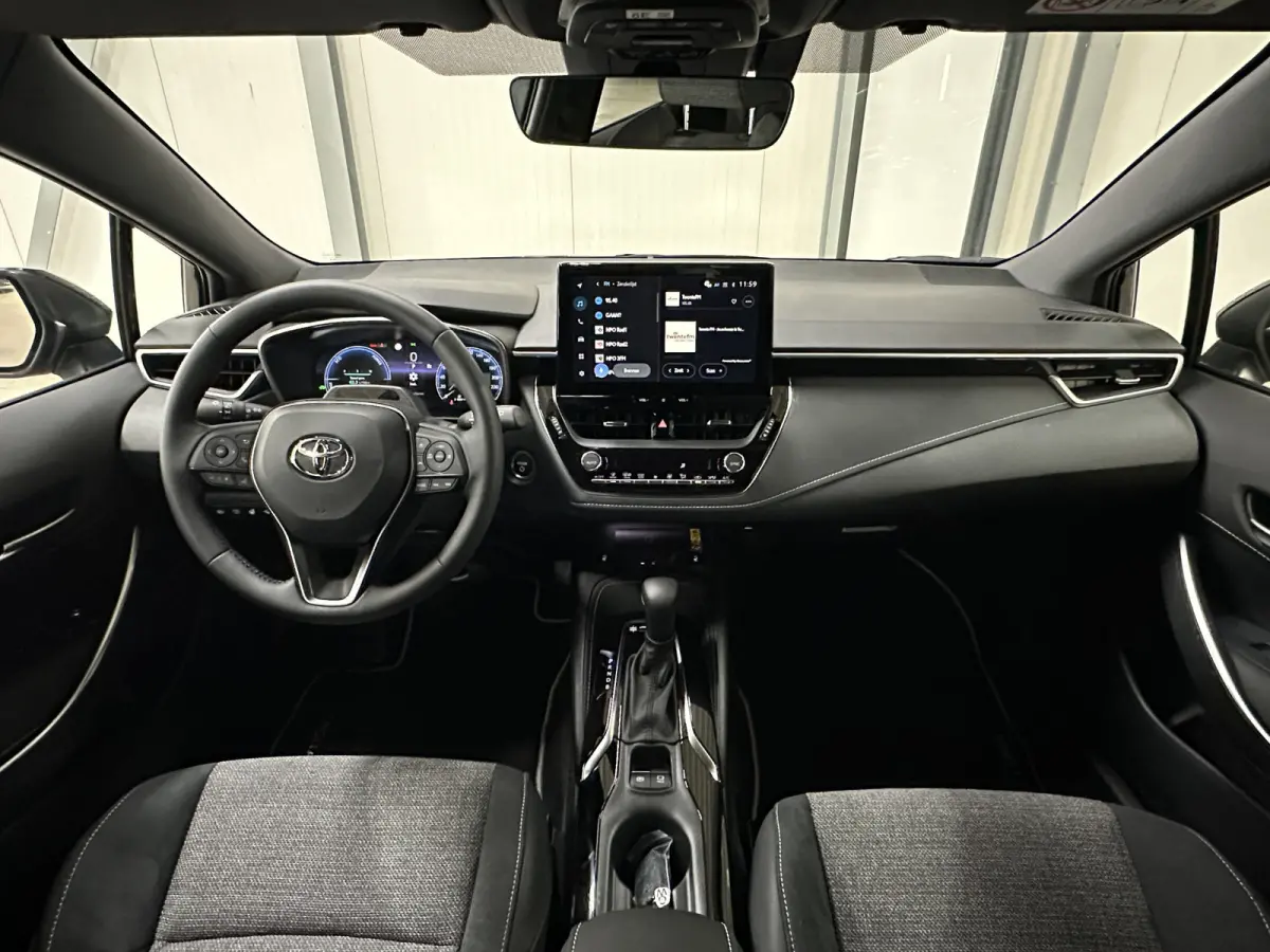 Hybrid 140 Dynamic | Acc | Camera | stoel stuur verw. |