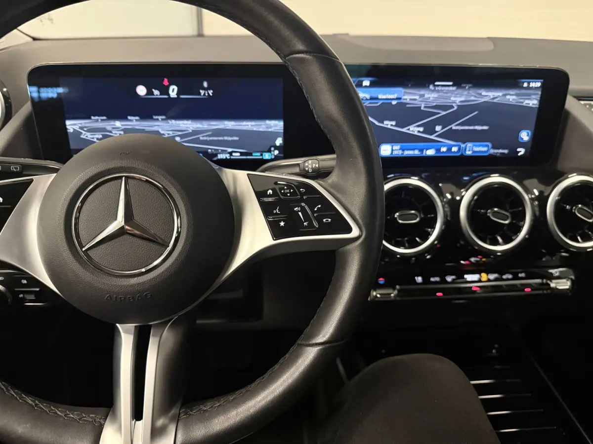 180 Business Line NAVI/V-COCKPIT/CAM/DAB/ECC/PDC/CRUISE/TREKH///