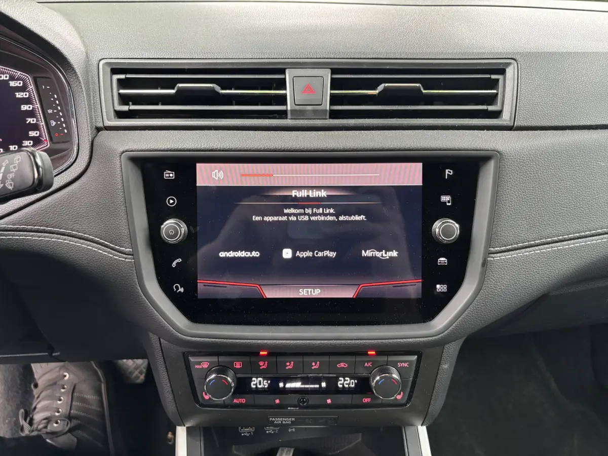 1.0 TSI DSG Xcellence|Camera|App-Connect|Stoelver.