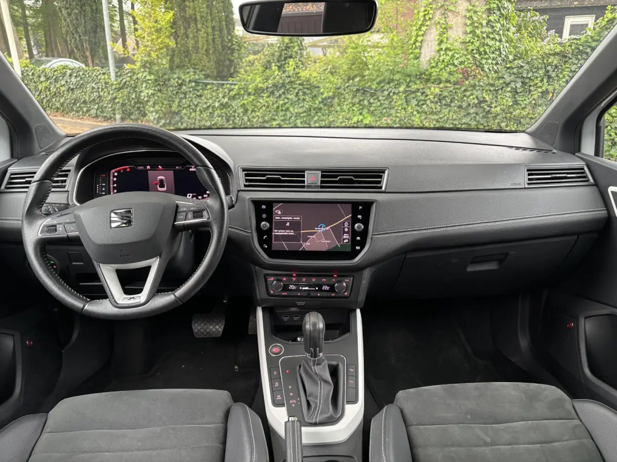 1.0 TSI DSG Xcellence|Camera|App-Connect|Stoelver.