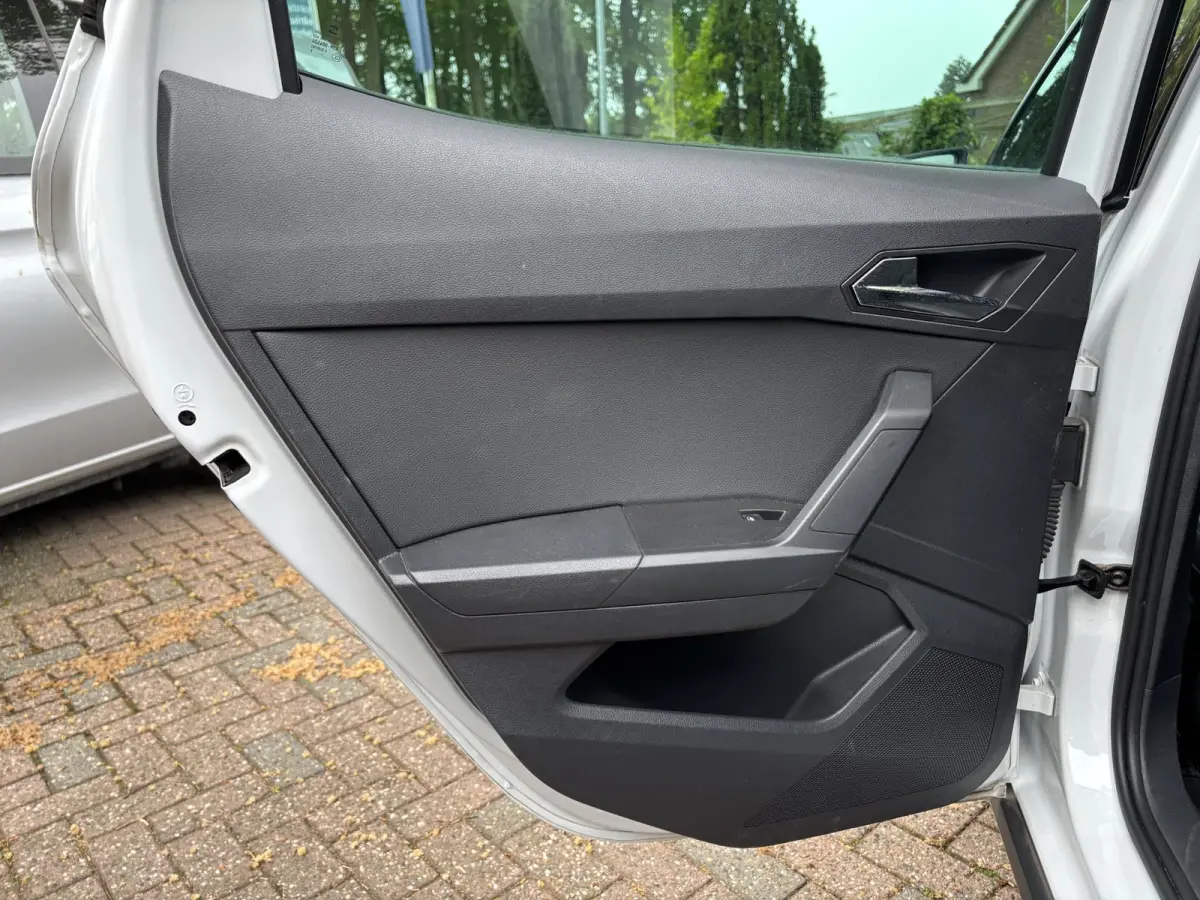 1.0 TSI DSG Xcellence|Camera|App-Connect|Stoelver.