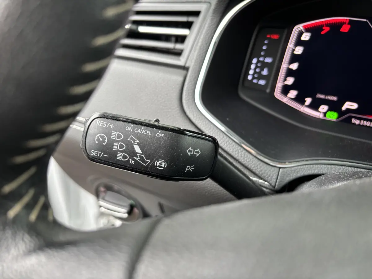 1.0 TSI DSG Xcellence|Camera|App-Connect|Stoelver.