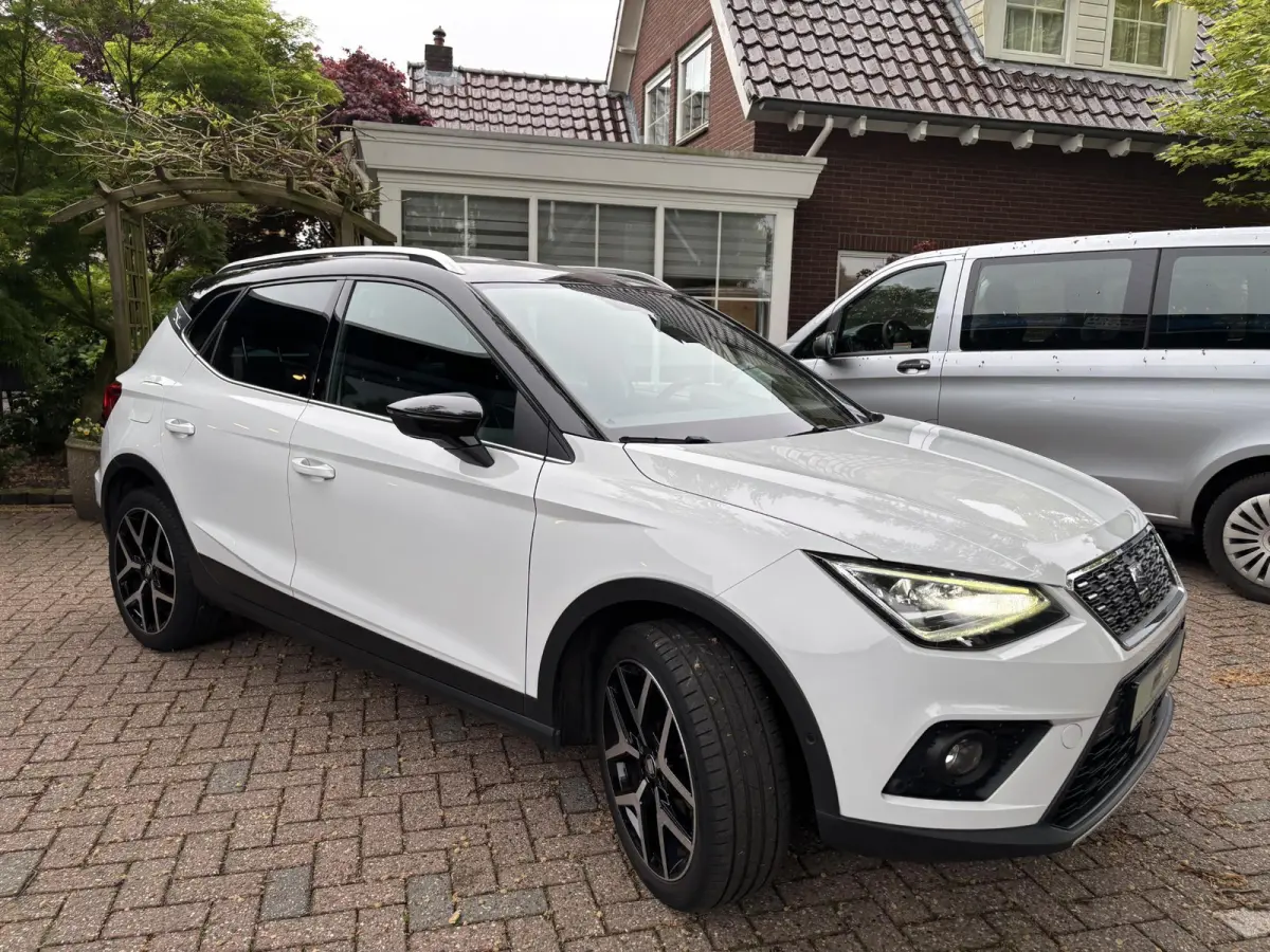 1.0 TSI DSG Xcellence|Camera|App-Connect|Stoelver.