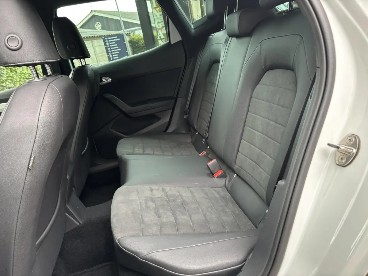1.0 TSI DSG Xcellence|Camera|App-Connect|Stoelver.