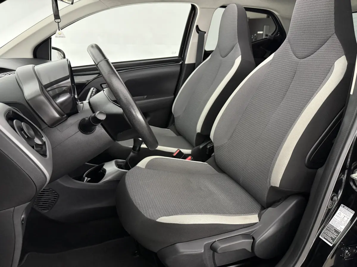 1.0 x-joy Cabrio | Open dak | Clima | Cruise | Camera | Carplay | NAP