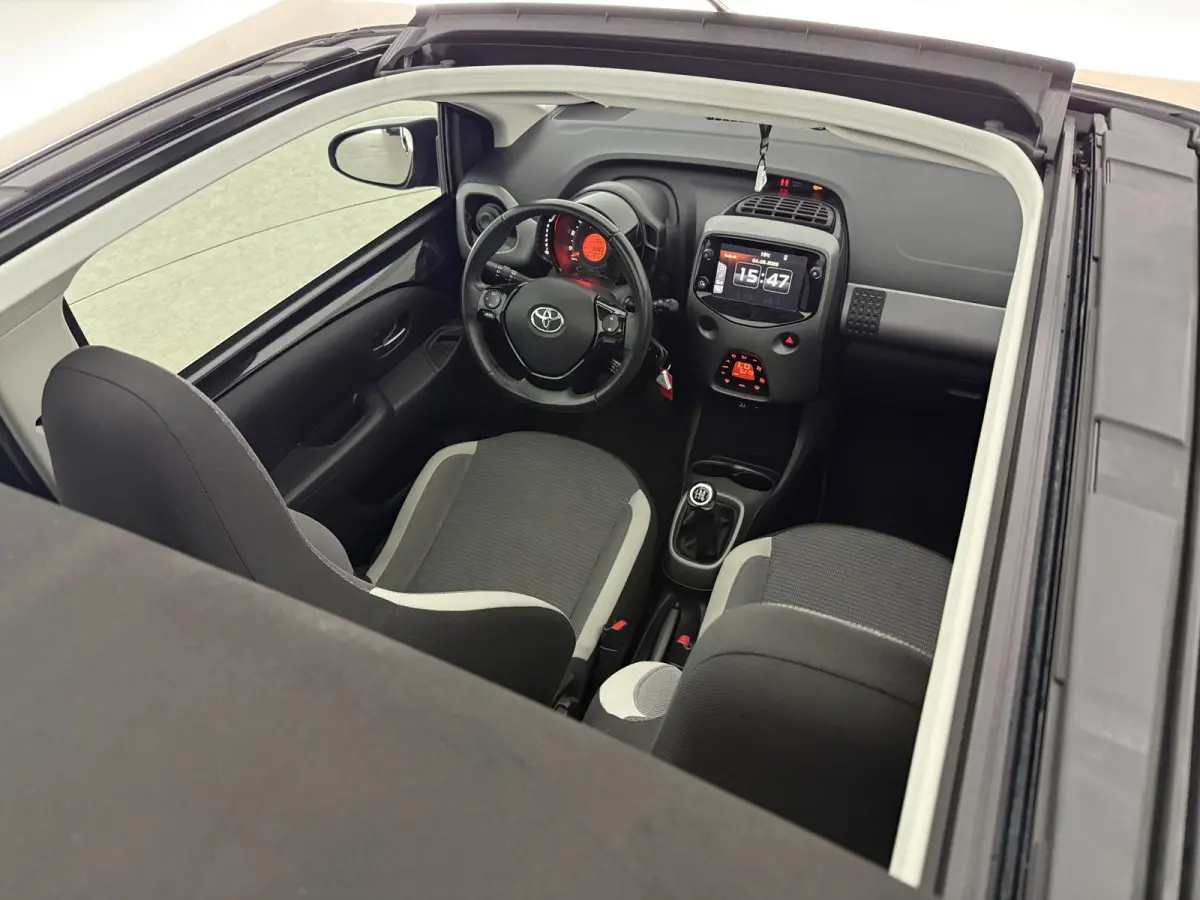 1.0 x-joy Cabrio | Open dak | Clima | Cruise | Camera | Carplay | NAP