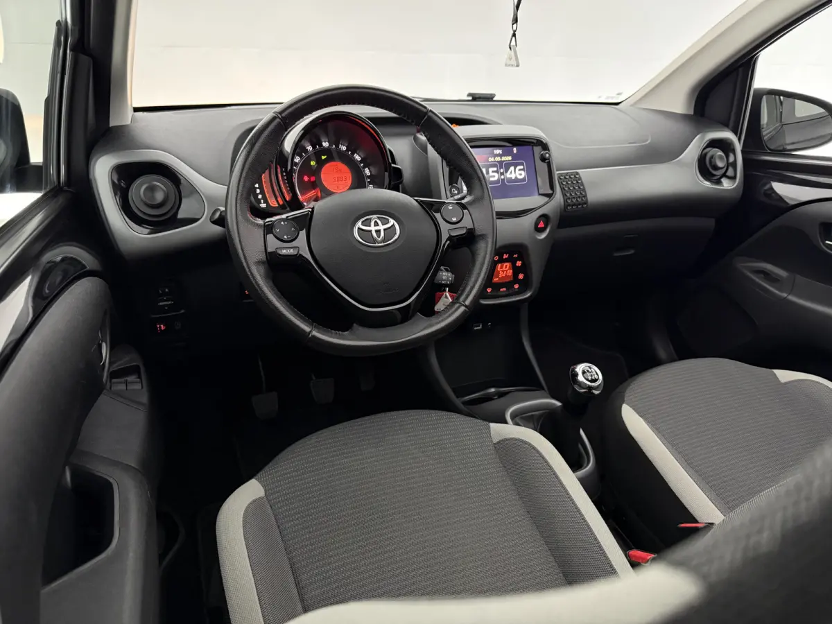 1.0 x-joy Cabrio | Open dak | Clima | Cruise | Camera | Carplay | NAP