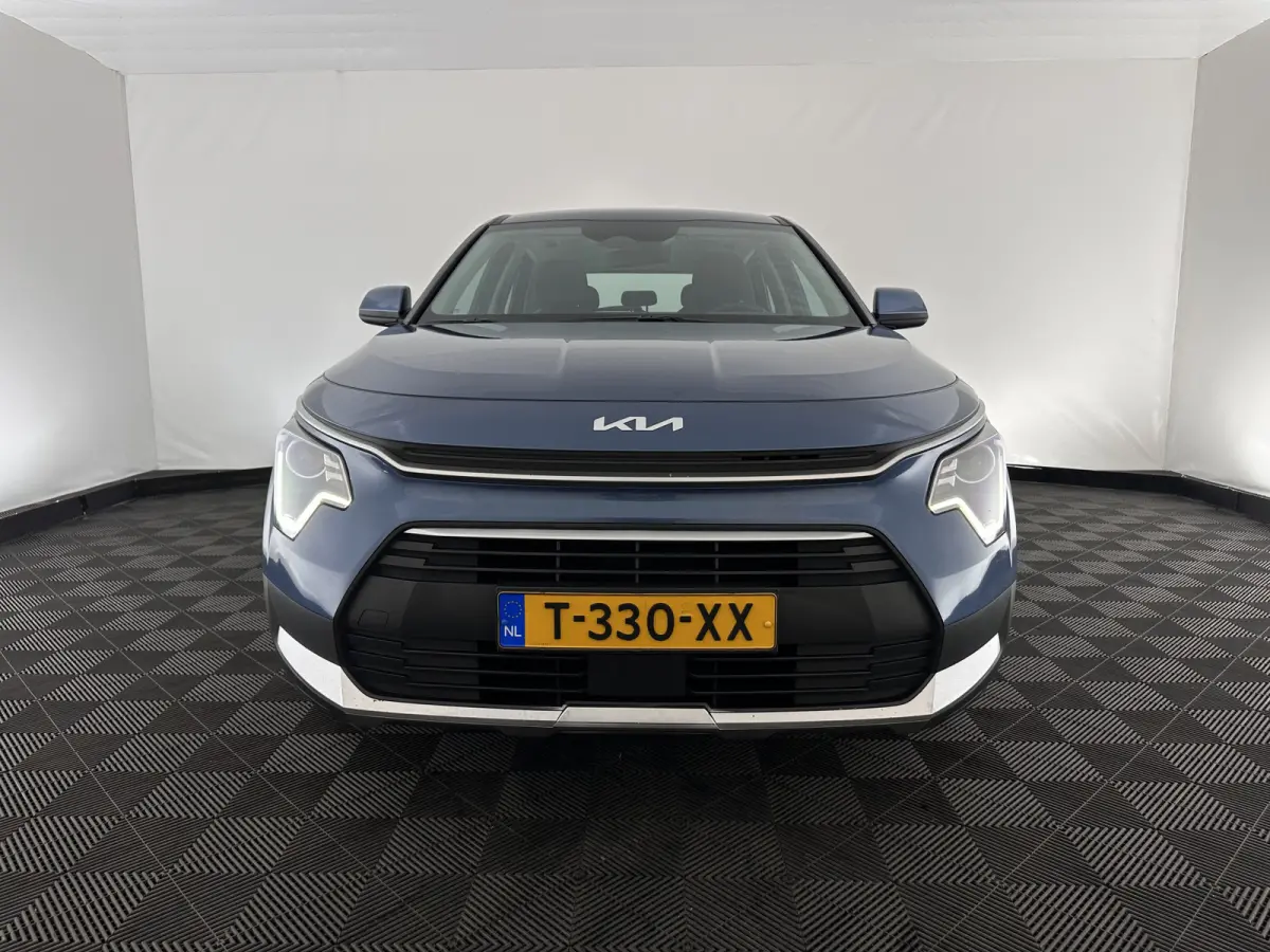 1.6 GDi Hybrid ComfortLine (INCL-BTW) Aut. *ADAPTIVE-CRUISE | DIGI-COCKPIT | CARPLAY | CAMERA | COMFORTSEATS | DAB | ECC | PDC | CRUISE | TOWBAR | 16''ALU*