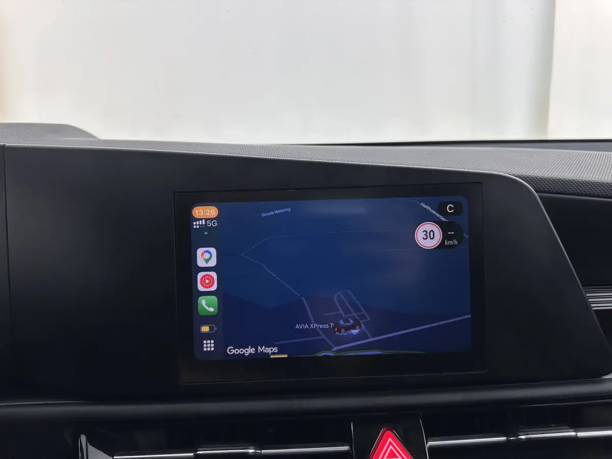 1.6 GDi Hybrid ComfortLine (INCL-BTW) Aut. *ADAPTIVE-CRUISE | DIGI-COCKPIT | CARPLAY | CAMERA | COMFORTSEATS | DAB | ECC | PDC | CRUISE | TOWBAR | 16''ALU*