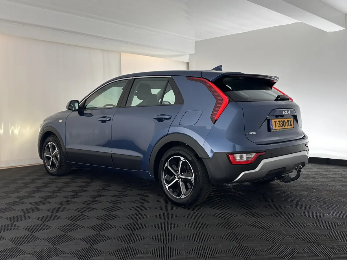 1.6 GDi Hybrid ComfortLine (INCL-BTW) Aut. *ADAPTIVE-CRUISE | DIGI-COCKPIT | CARPLAY | CAMERA | COMFORTSEATS | DAB | ECC | PDC | CRUISE | TOWBAR | 16''ALU*