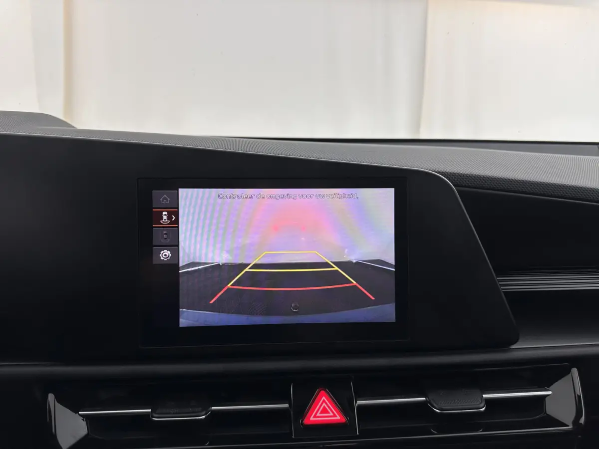 1.6 GDi Hybrid ComfortLine (INCL-BTW) Aut. *ADAPTIVE-CRUISE | DIGI-COCKPIT | CARPLAY | CAMERA | COMFORTSEATS | DAB | ECC | PDC | CRUISE | TOWBAR | 16''ALU*