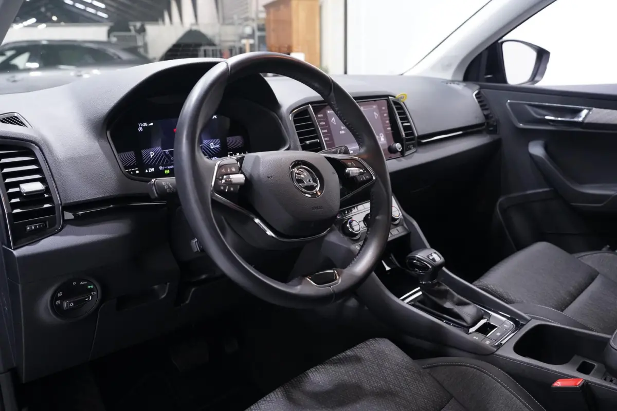 1.5 TSI ACT Business Edition Plus NAP Clima Winterpakket Navi Camera PDC v+a  Voorruitverwaming