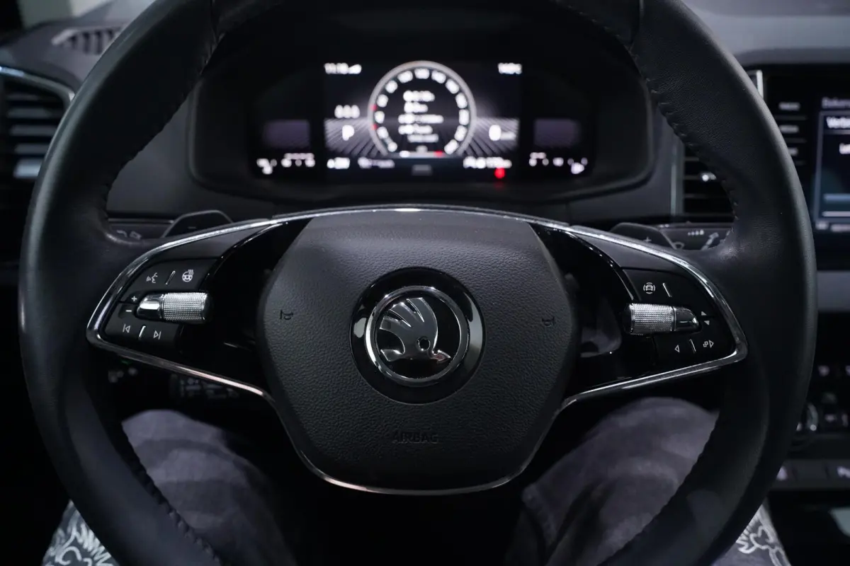 1.5 TSI ACT Business Edition Plus NAP Clima Winterpakket Navi Camera PDC v+a  Voorruitverwaming