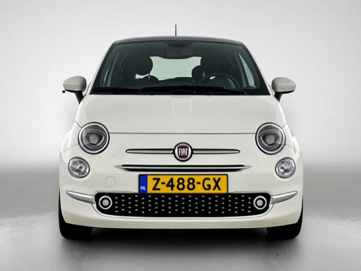 1.0 Hybrid Dolcevita Finale 70pk | LAGE KM | Glazendak | Apple Carplay/Android Auto | Airco | Cruise Control | 15"LMV | Parkeersensoren |