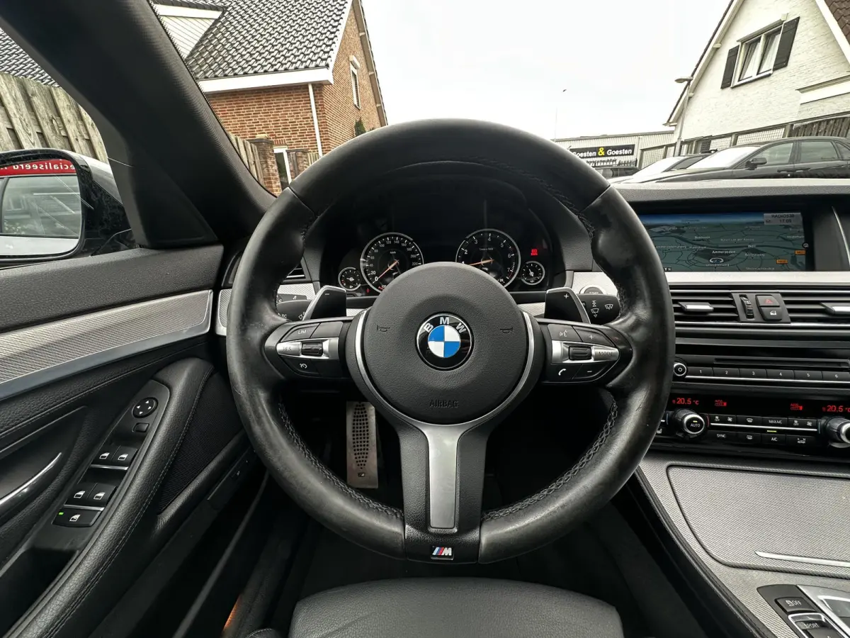 520i M-Sport NL Auto