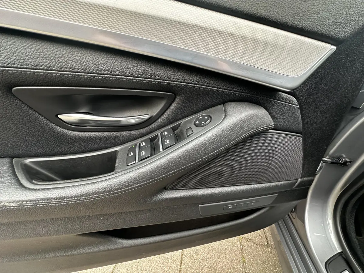 520i M-Sport NL Auto