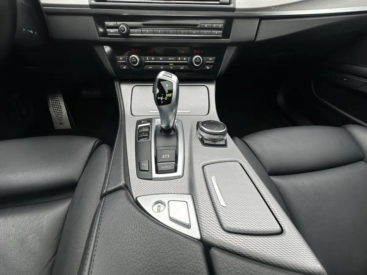 520i M-Sport NL Auto