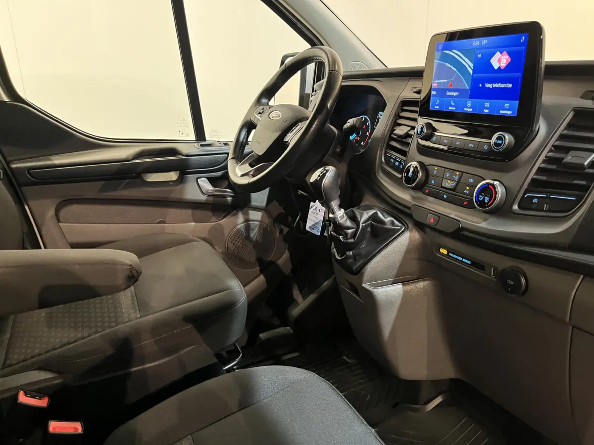 300 2.0 TDCI L1H1 Trend 130 PK Servicebus / Sortimo Inrichting / Euro 6 / Airco / CarPlay / Camera / Cruise Control / 3-Zits