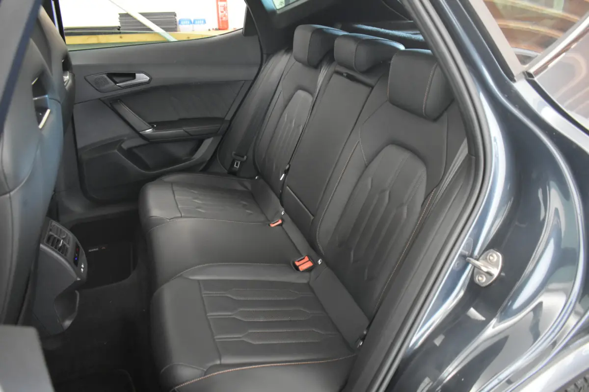 1.4 e-Hybrid VZ 245PK El Trekh+aKlep 360º Cam Pano Vol Leder mem Seat Copper Edition
