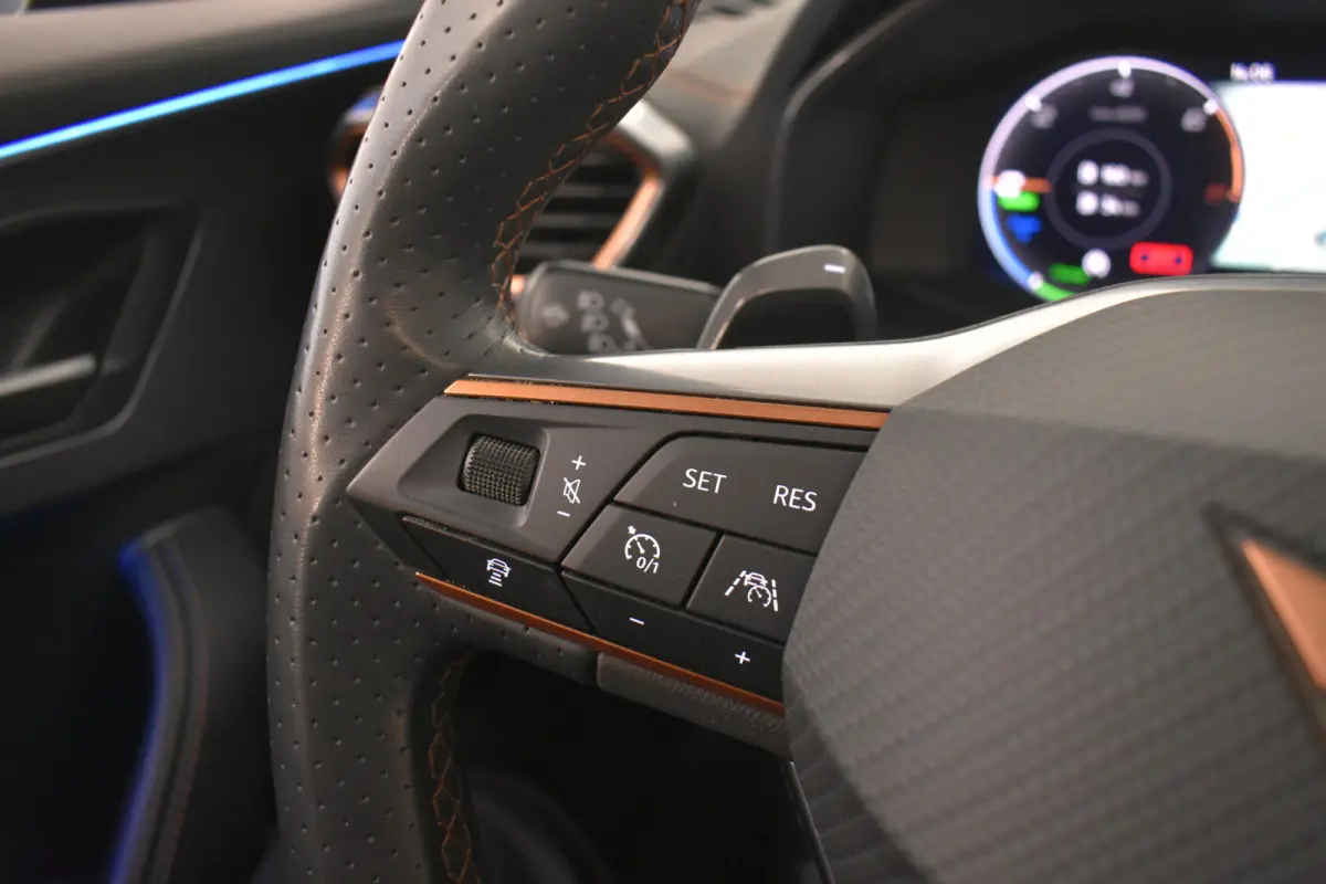 1.4 e-Hybrid VZ 245PK El Trekh+aKlep 360º Cam Pano Vol Leder mem Seat Copper Edition