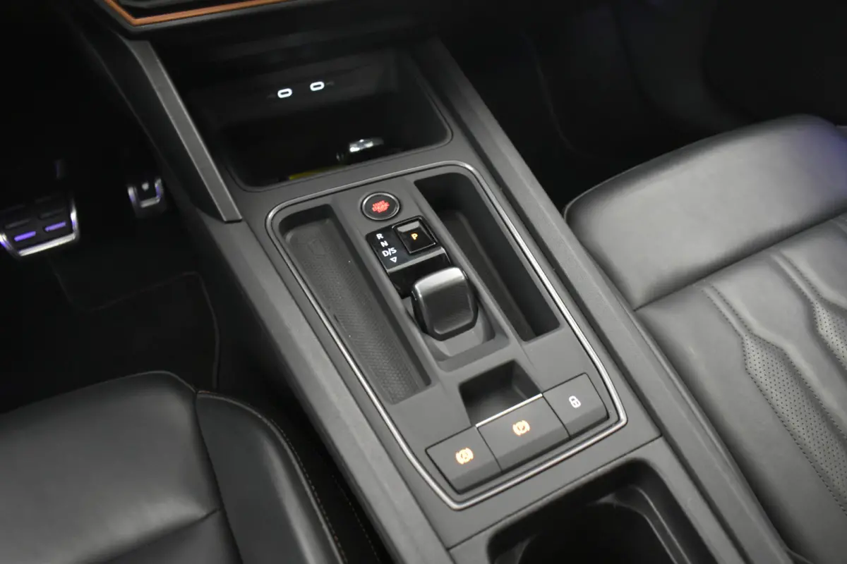 1.4 e-Hybrid VZ 245PK El Trekh+aKlep 360º Cam Pano Vol Leder mem Seat Copper Edition