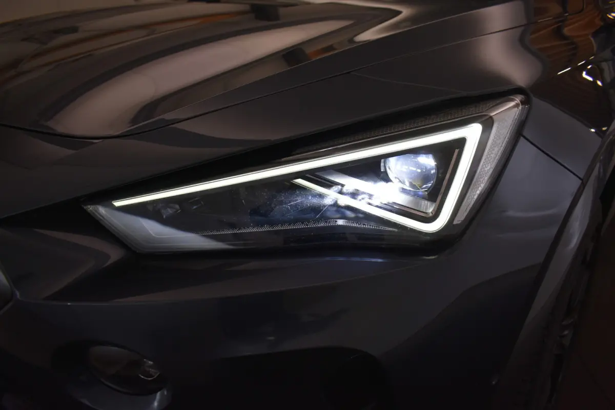 1.4 e-Hybrid VZ 245PK El Trekh+aKlep 360º Cam Pano Vol Leder mem Seat Copper Edition