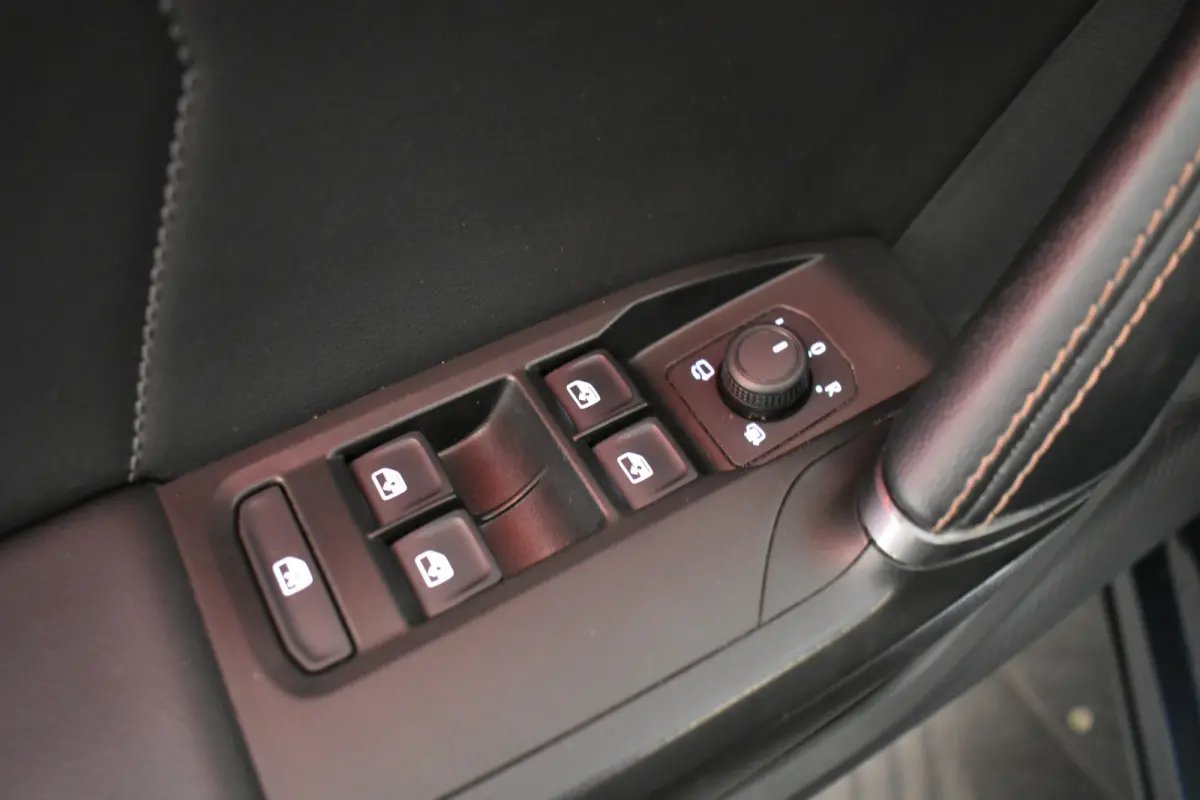 1.4 e-Hybrid VZ 245PK El Trekh+aKlep 360º Cam Pano Vol Leder mem Seat Copper Edition