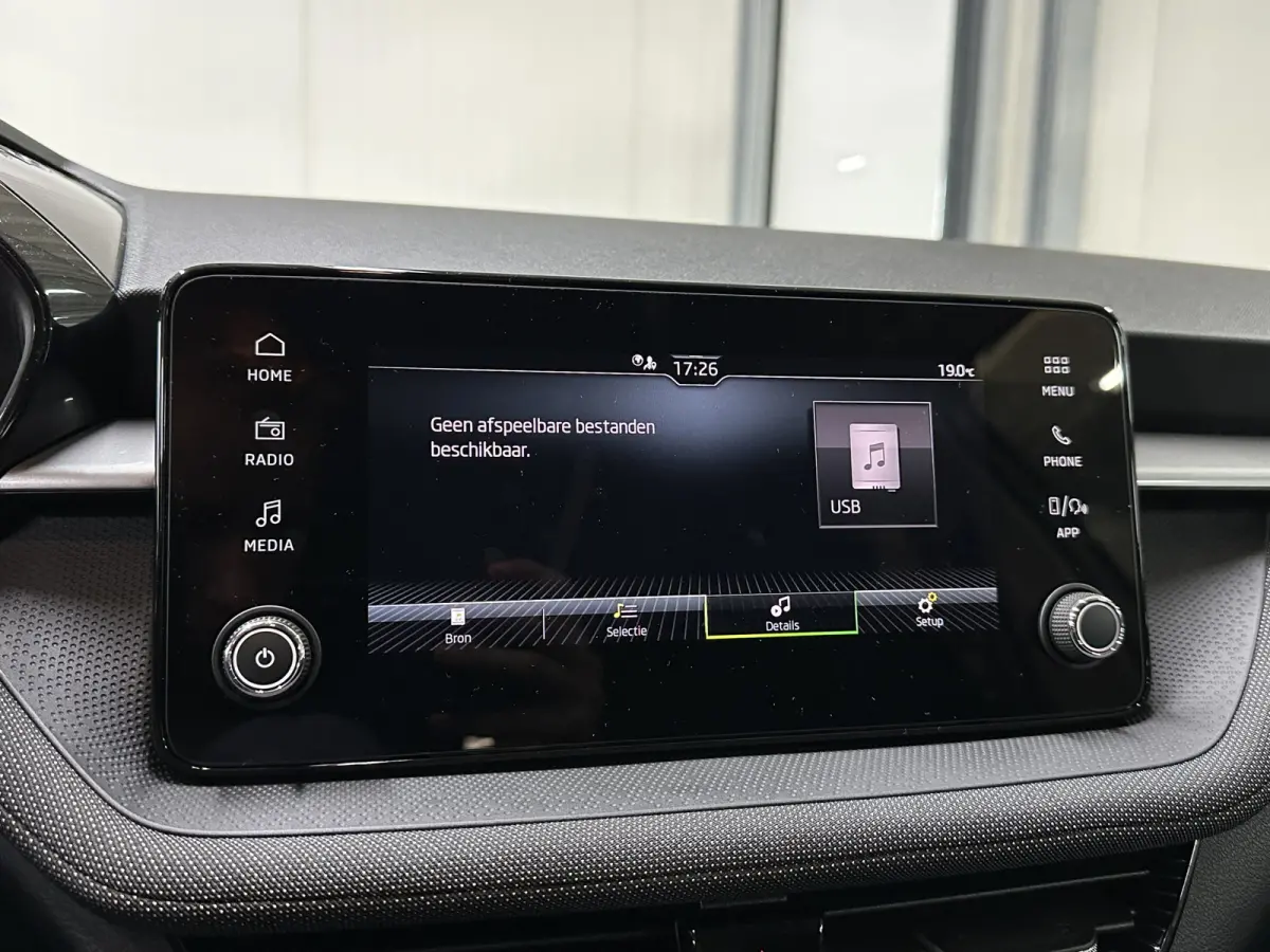 1.0 TSI 115 pk DSG Edition | Apple Carplay/Android Auto | Camera | Winter Pakket |