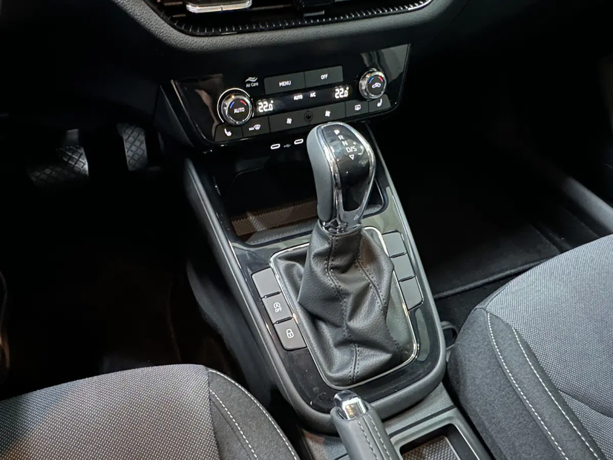 1.0 TSI 115 pk DSG Edition | Apple Carplay/Android Auto | Camera | Winter Pakket |